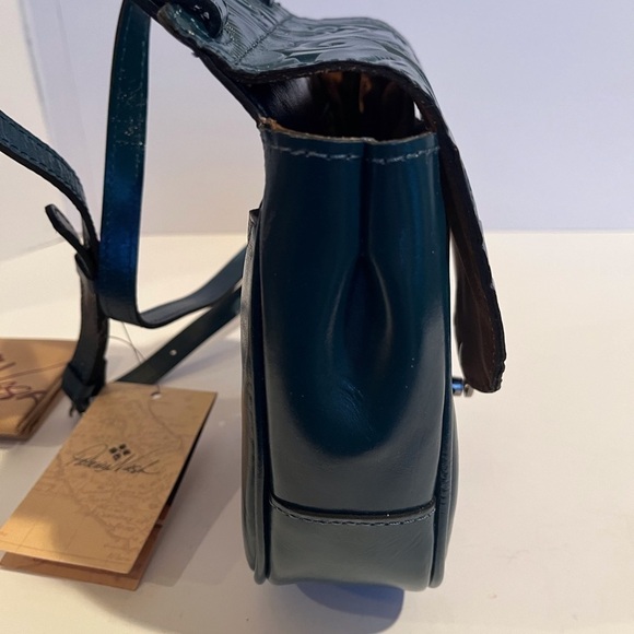 NWT Patricia Nash Leather Rocca Saddle Blue Coral Crossbody Bag - Picture 6 of 13